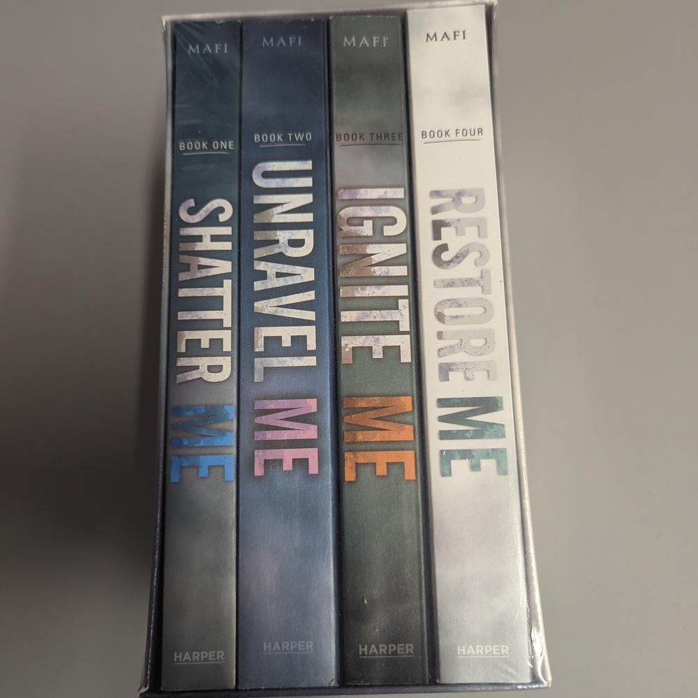 Mafi Shatter Me Series Box Set